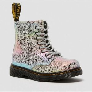 Toddler Girl Dr. Martens Iridescent Rainbow Boots - Toddler Size 7